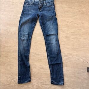 Mother jeans the looker size 25 dark wash